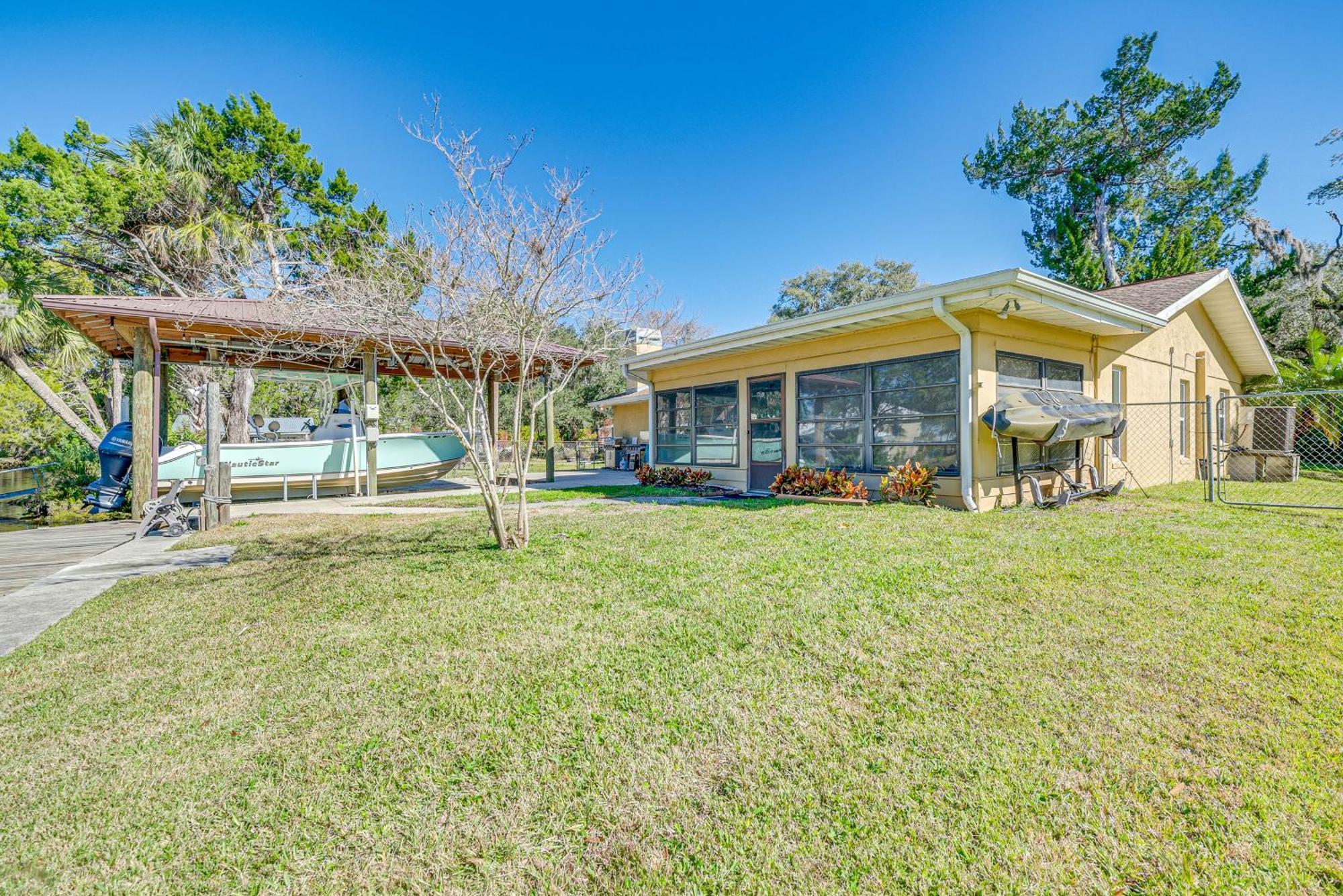 Riverfront Home With Private Dock, Fire Pit! Homosassa Exterior photo